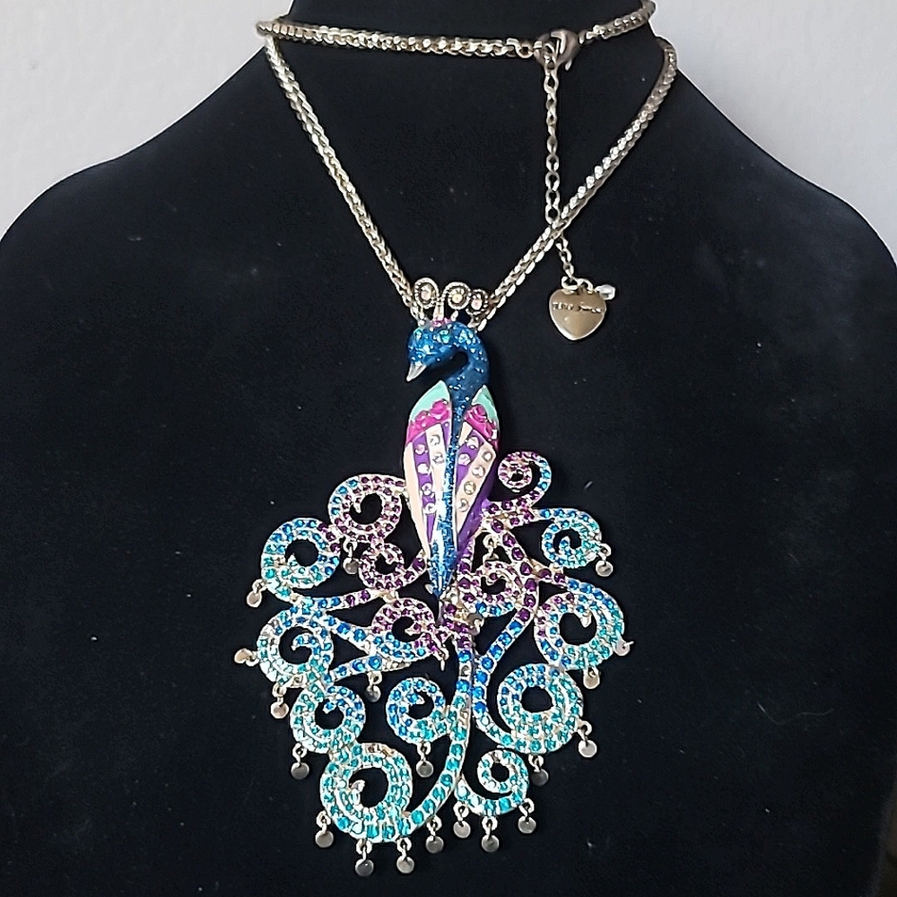 Vintage BETSEY JOHNSON Morocco Adventure Collection Peacock Sweater Necklace.